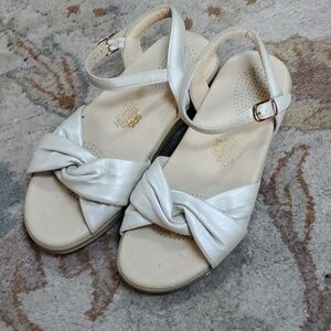 SAS Snuggle Up bone china sandals